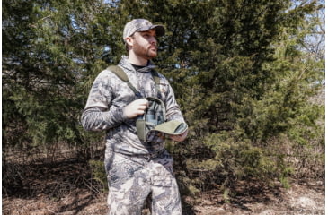 Image of Athlon Optics Athlon Binocular Harness w/Magnetic Closure, Camo, 706012