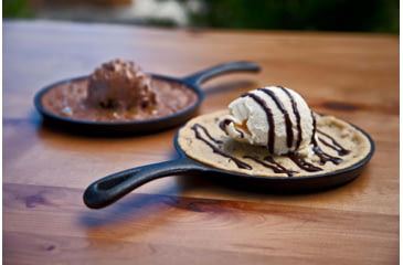 Image of Camp Chef Skookie Cast Iron Pan With Chocolate Chip Cookie Mix, Black, CICS7C