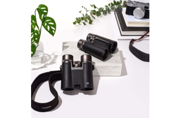 Image of Fujinon Hyper-Clarity HC 8x42mm High-Definition Travel and Birdwatching Roof Prism Binoculars