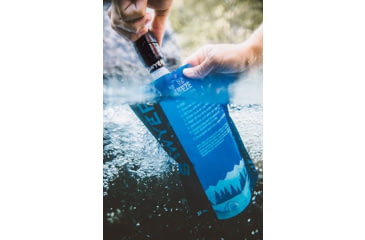Image of Sawyer Micro Squeeze Water Filtration System 32 oz Pouch/Cleaning Coupling 107BDAD1