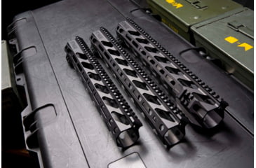 Image of STNGR RPTR M-Lok Free Float Handguard for AR15/M4, Anodized Black, 15 in, 15RM