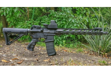 Image of STNGR VYPR M-Lok Free Float Handguard for AR15/M4, Anodized Black, 15 in, 15VM