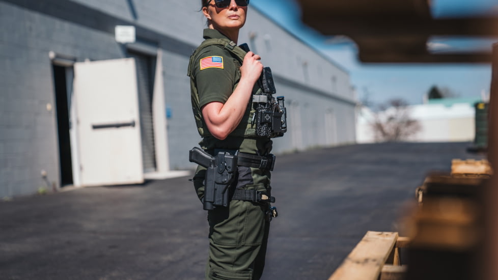 Alien Gear Holsters Rapid Force Polymer Level III OWB Belt Duty Holster, Glock 19/19X/19 MOS/23 Gen 1-4/44/45/45 MOS, Glock 17/17 MOS/22 Gen 1-4/47/47 MOS, Left Hand, Tan, Large Light, R3-M-0057-TN-LH-LL-A0-B