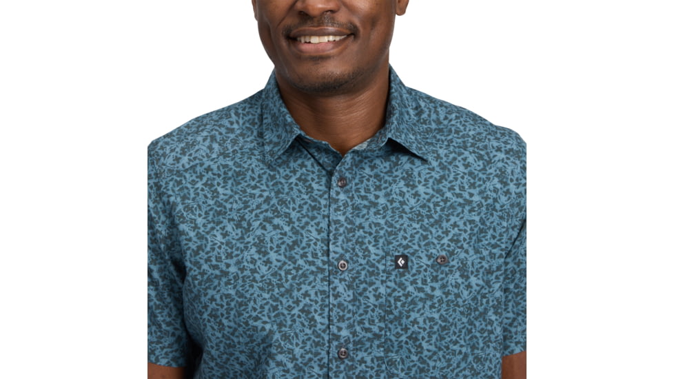 Black Diamond Wingate Short Sleeve Shirt - Mens, Charcoal BD Glyphs, Small, AP7530119666SML1