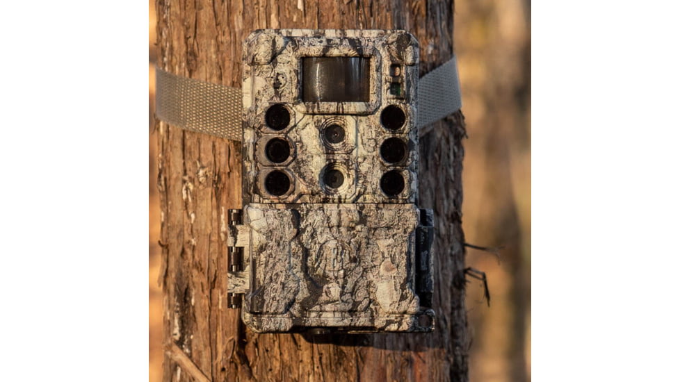 Bushnell 32mp Core Ds-4k Treebark Camo No Glow, Box - 119987C