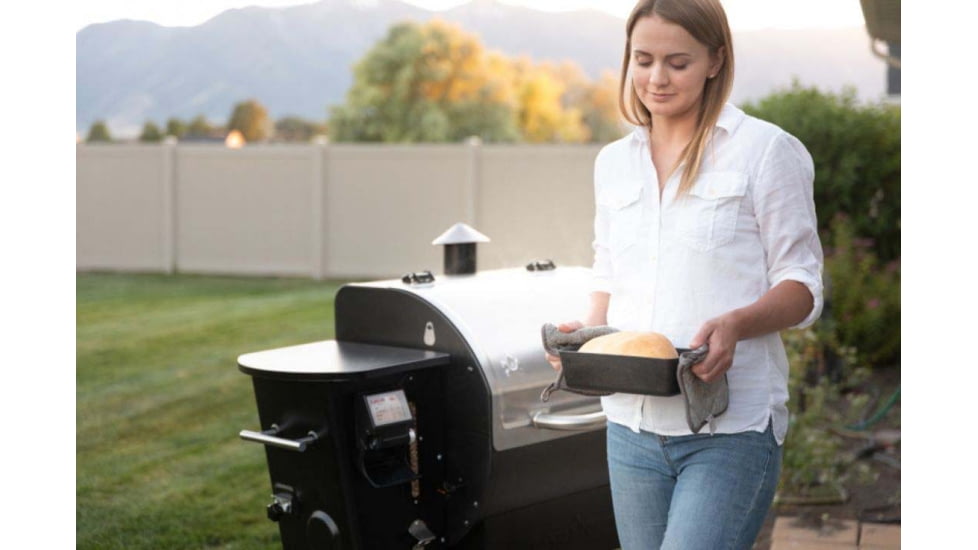 Camp Chef Cast Iron Bread Pan, Black, CIBP9