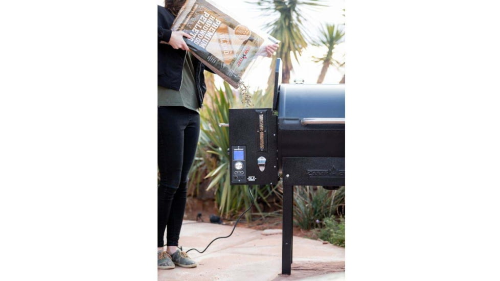 Camp Chef Pellet Grill &amp; Smoker DLX, Black, PG24