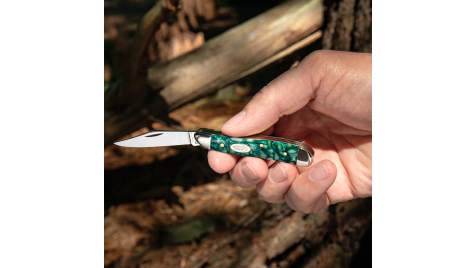 Case /INACTIVE SparXX Peanut Folding Knife, Stainless Steel, Clip Point/Pen, Green, 71384