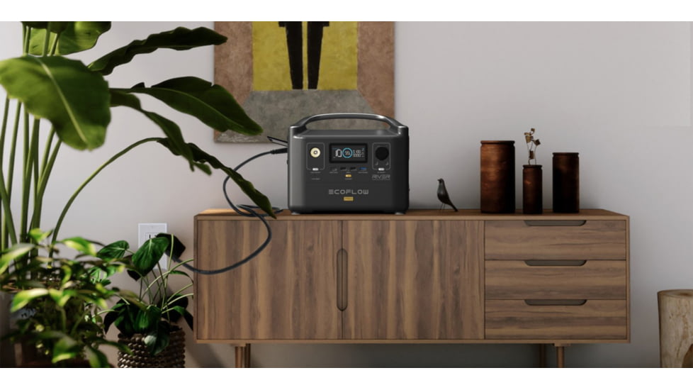 EcoFlow RIVER Pro Portable Power Station, Cyber Black, 50032017