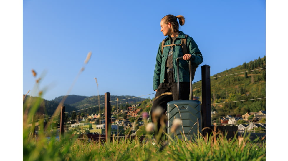 Gregory Cache Large Spinner Rolling Luggage