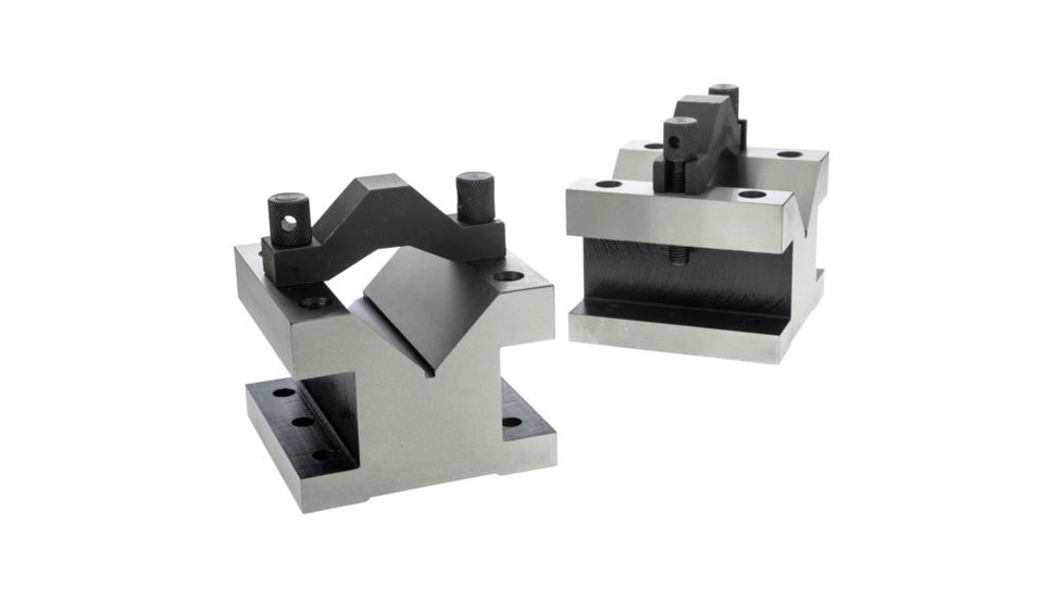 Grizzly Industrial 90 V-Blocks w/ Clamp Set - 4-1/8in. x 4-1/8in. x 3-1/16in. G5645