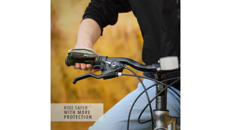 Guard Dog Security Instafire Reflect, 1/2 oz Pepper Spray with Reflective Active Hand Sleeve, Green, One Size, PS-GDIFR-GN
