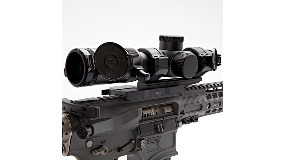 Hi-Lux Optics CMR8 1-8X26 Rifle Scope w/Green Reticle, Matte Black, CMR8F