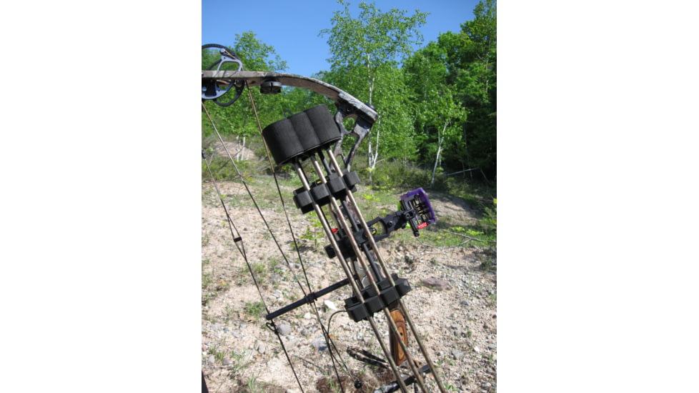 Kwikee Kwiver 3 Arrow Quiver, Air Straight, Lightweight Archery Quivers, Black, K3AIRSBLK