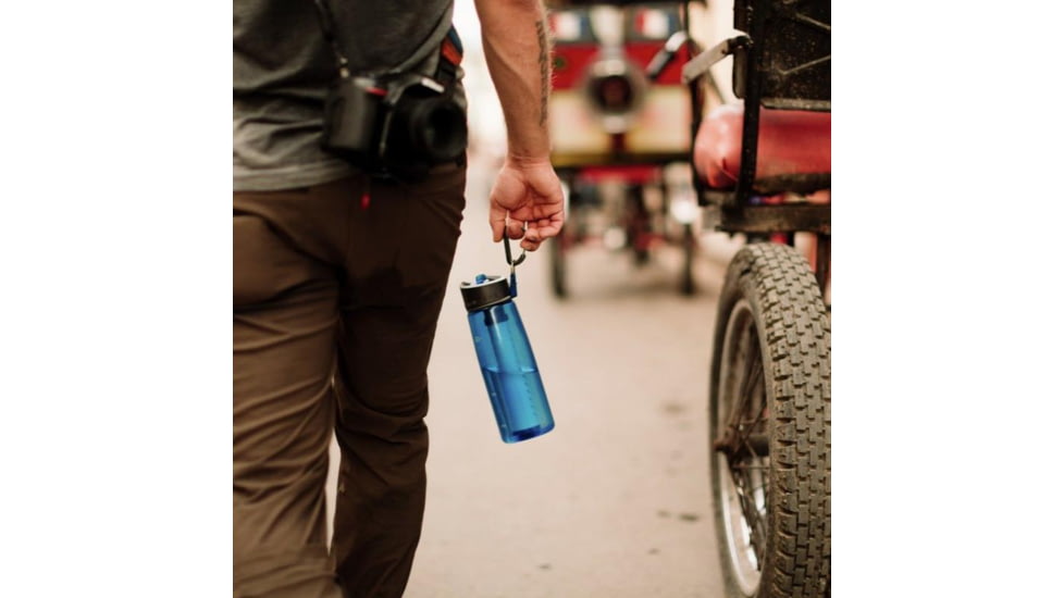 LifeStraw Go Water Bottle with Filter, 22oz, Coral, EN Pack, LSG201CR09