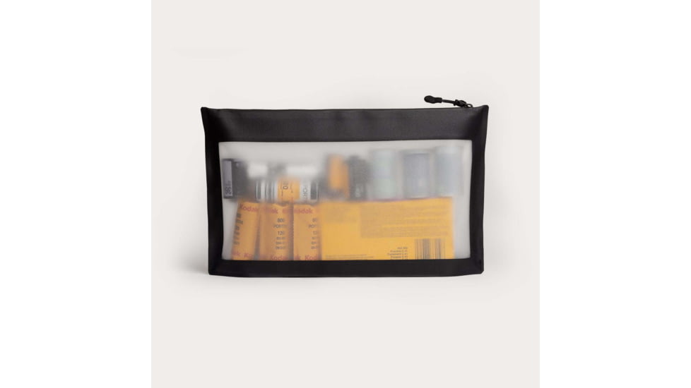 Moment Reusable Travel Film Pouch, Medium, Black, 106-188