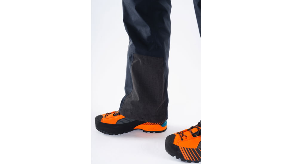 Montane Alpine Resolve Pants, Regular Inseam - Mens, Black, Medium, MARPRBLAM10