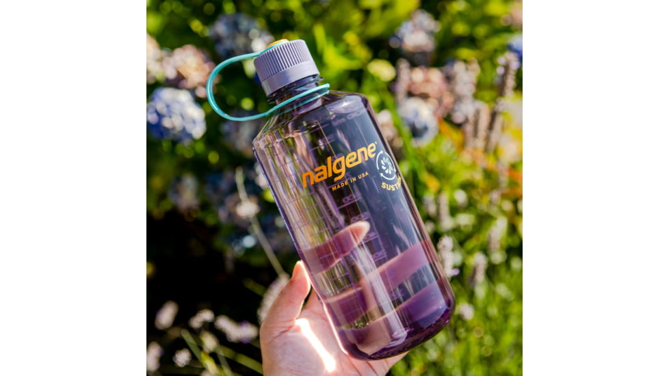 Nalgene Narrow Mouth 1 Quart Sustain Water Bottle, 32 oz, Aubergine, 2020-1032