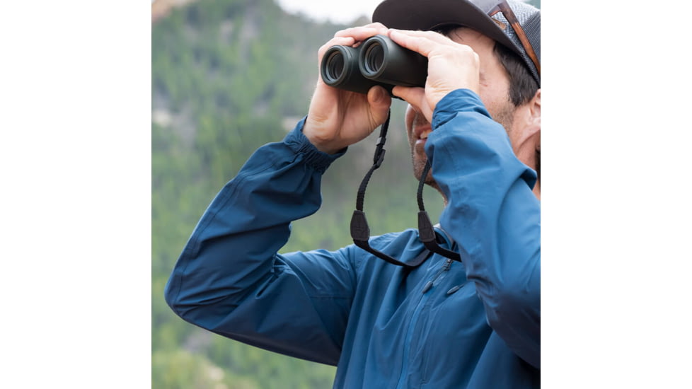 Nikon PROSTAFF P7 10x30mm Binocular, Roof Prism, Black, 16771