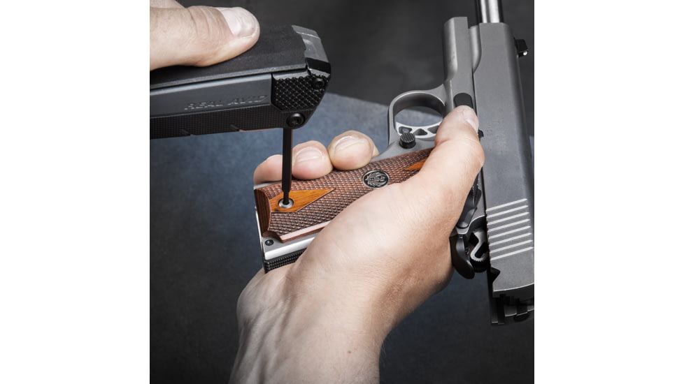 Real Avid Gun Tool Pro Multi-Tool, Clam, Removable Magnetic Storage AVGTPRO