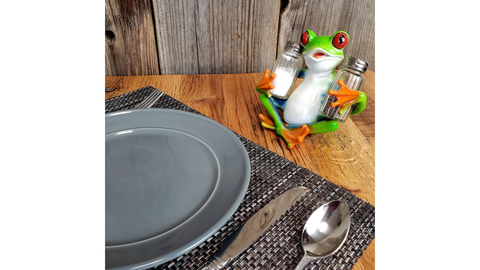 Rivers Edge Salt and Pepper Shakers, Tree Frog, 582