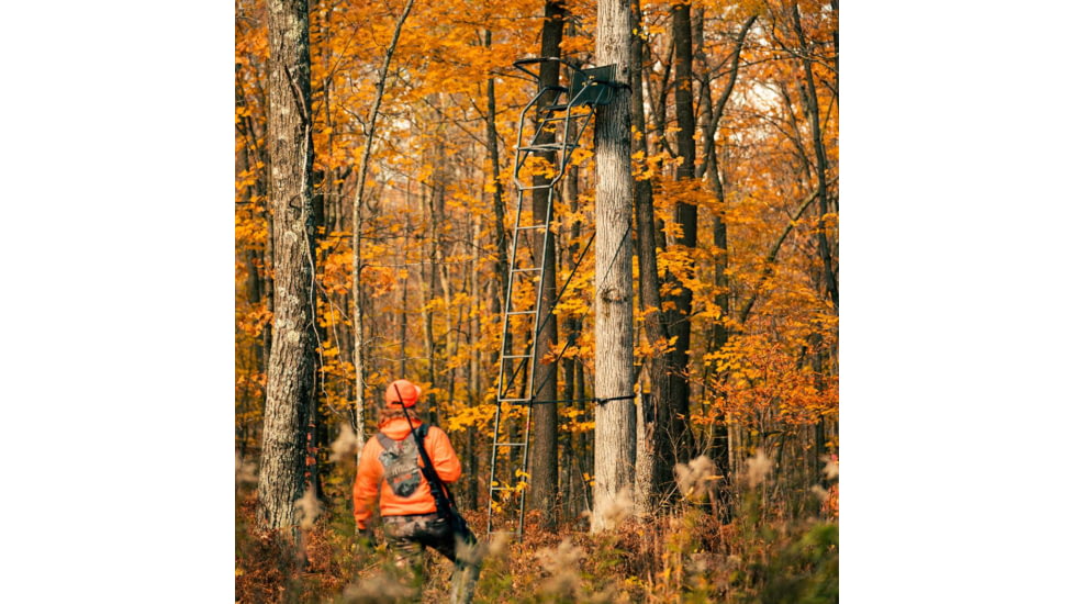 Rivers Edge Treestands Relax Wide Ladder Stand, RE664