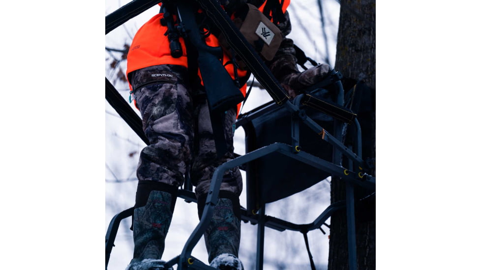 Rivers Edge Treestands Retreat 1-Man Ladder Stand, Black, Medium, RE656