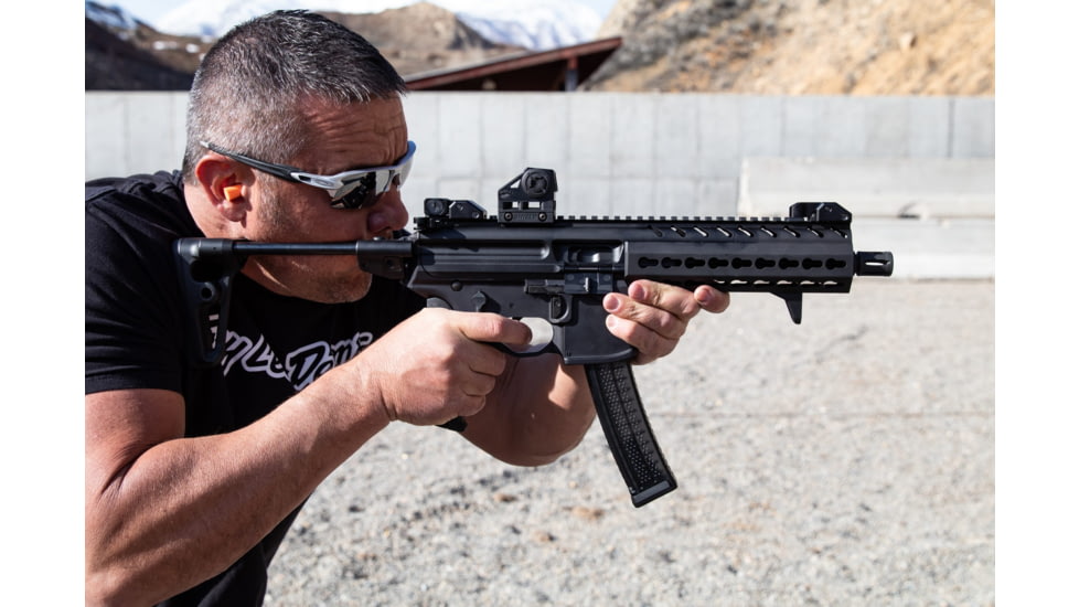 Shield Sights SIS Two Sight CD 1x22mm Reflex Red Dot Sight, Black, 8 MOA Dot/2 MOA Dot Reticle, NSN 1240-99-176-8342, SIS2-CD