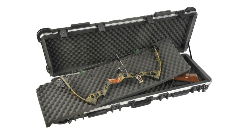 SKB Cases SKB Four Gun Rifle Case w/Wheels 2SKB5014
