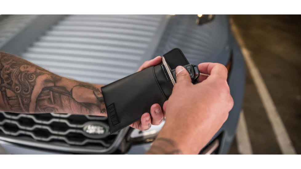 SLNT Magnetic Faraday Key Fob Bag, Black, Extra Small, SPS-XSBNMAG