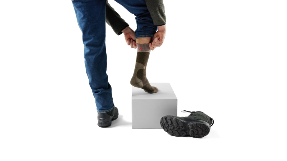 Smartwool Hunt Full Cushion Tall Crew Socks, Military Olive, Medium, SW001900D11100M000