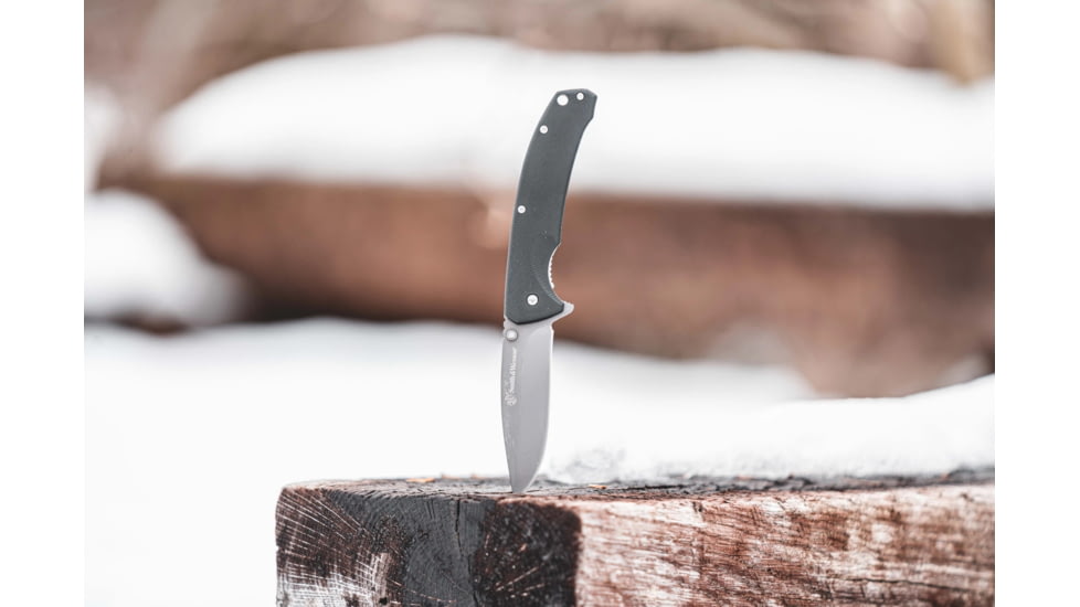 Smith &amp; Wesson Velocite Spring Assist Folding Knife, 3.4in, 8Cr13Mov Stainless Steel Blade, 4.5in, Textured Polymer Handle, 1122573