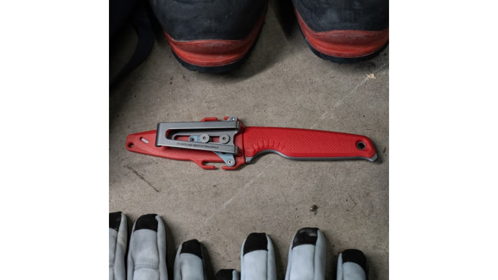 SOG Specialty Knives &amp; Tools Altair FX Fixed Blade Knives, 3.7in, Straight Edge, CRYO KRUPP 4116 Steel, Clip Point, Red, GRN / TPU Handle, Black, SOG-17-79-02-57