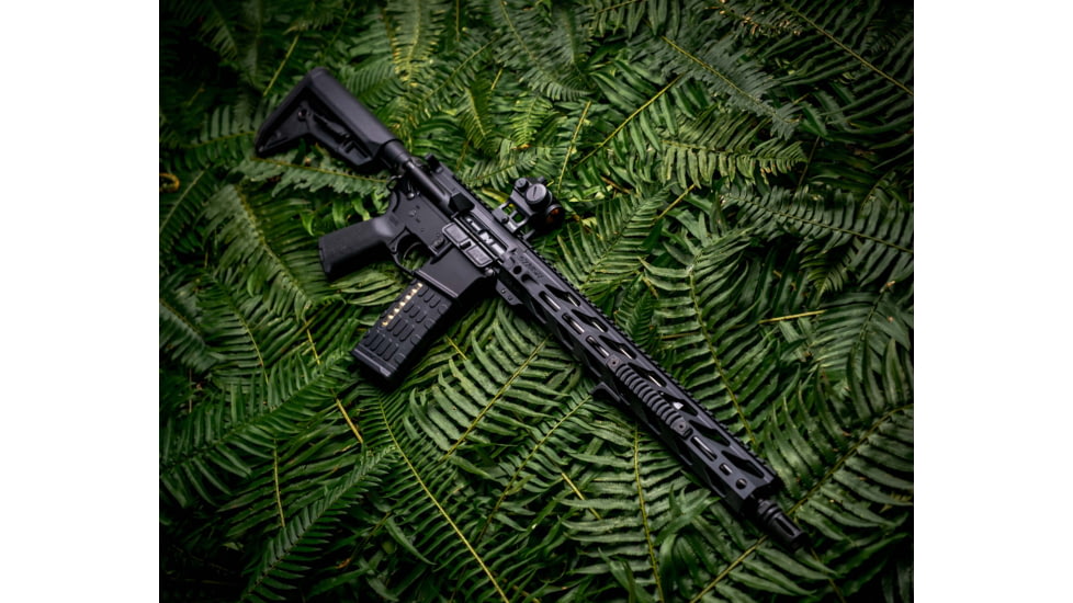 STNGR VYPR M-Lok Free Float Handguard for AR15/M4, Anodized Black, 15 in, 15VM