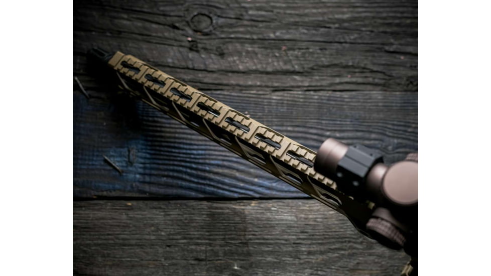 STNGR VYPR M-Lok Free Float Handguard for AR15/M4, Cerakote FDE, 15 in, 15VM-FDE
