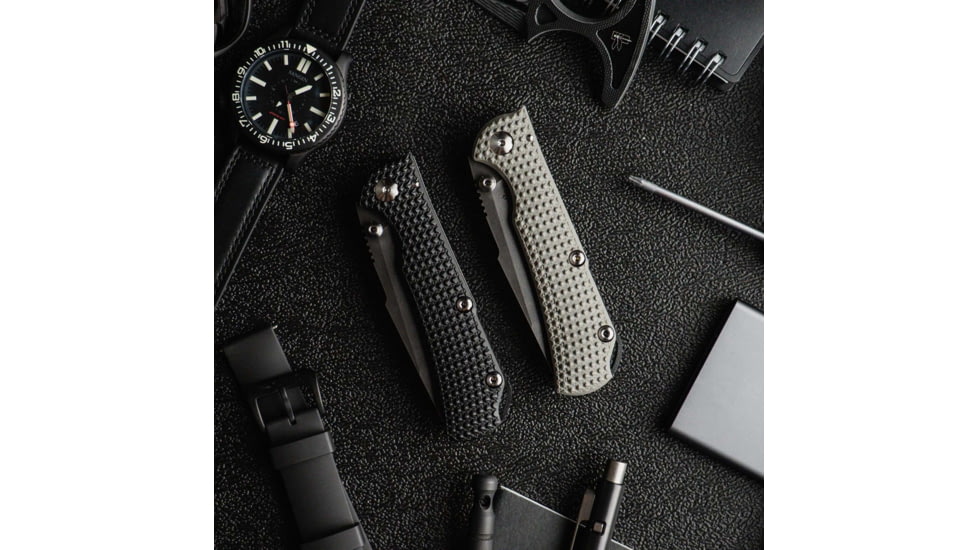 Toor Knives Chasm XLT Folding Blade Knife, 3.25in, CPM 154, 6AL-4V Titanium Handle, Carbon, Chasm-XLT-Carbon