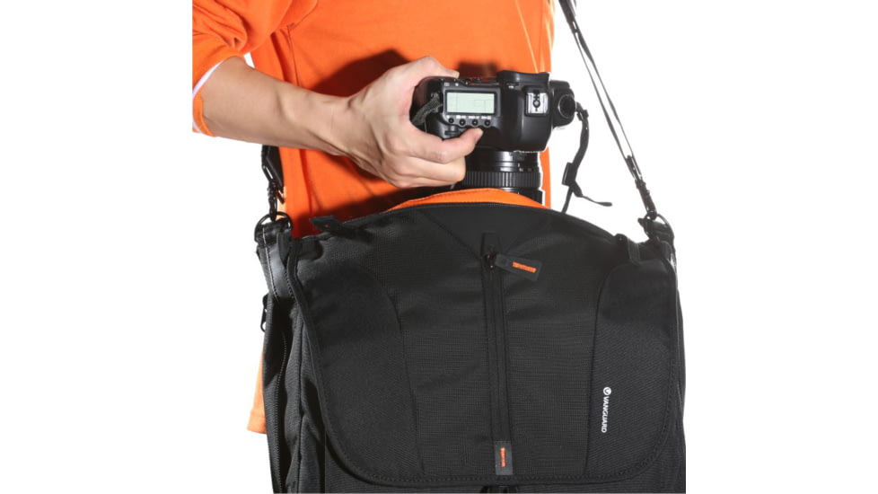 Vanguard UP-Rise II Messenger Bag, Black, Small UP-Rise II 28