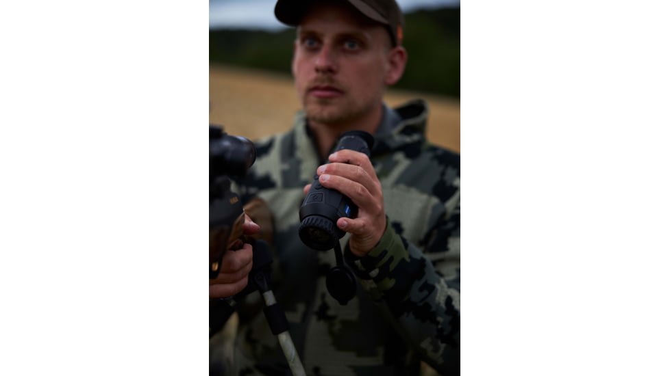 Zeiss DTI 3/35 Thermal Imaging Camera, Black, Medium, 527010-0000-000